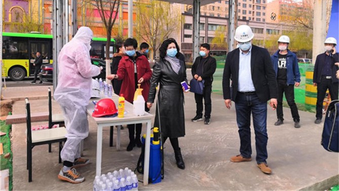 臨夏市縣級領(lǐng)導(dǎo)、工商聯(lián)主席一行調(diào)研百酈天香項(xiàng)目